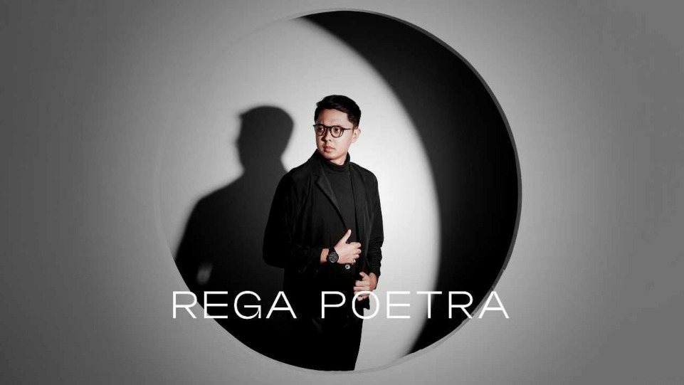 Rega Poetra, Arsitek Muda Kota Bandung yang terjun ke industri musik. (Dok. Istimewa)
